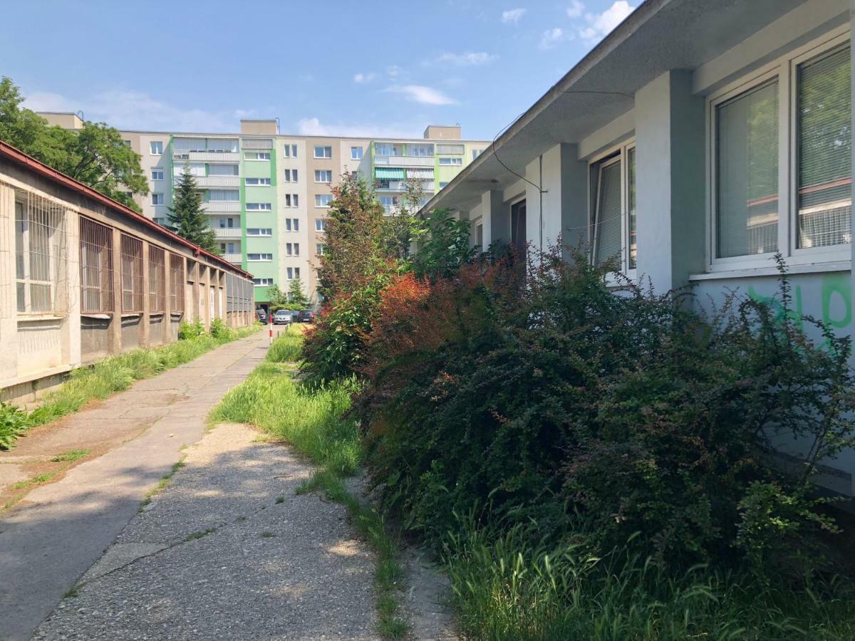 Moonstreet Apartments Братислава Екстериор снимка
