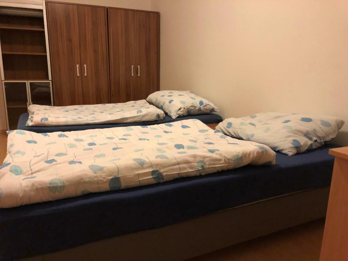 Moonstreet Apartments Братислава Екстериор снимка