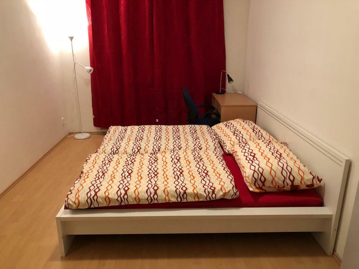 Moonstreet Apartments Братислава Екстериор снимка
