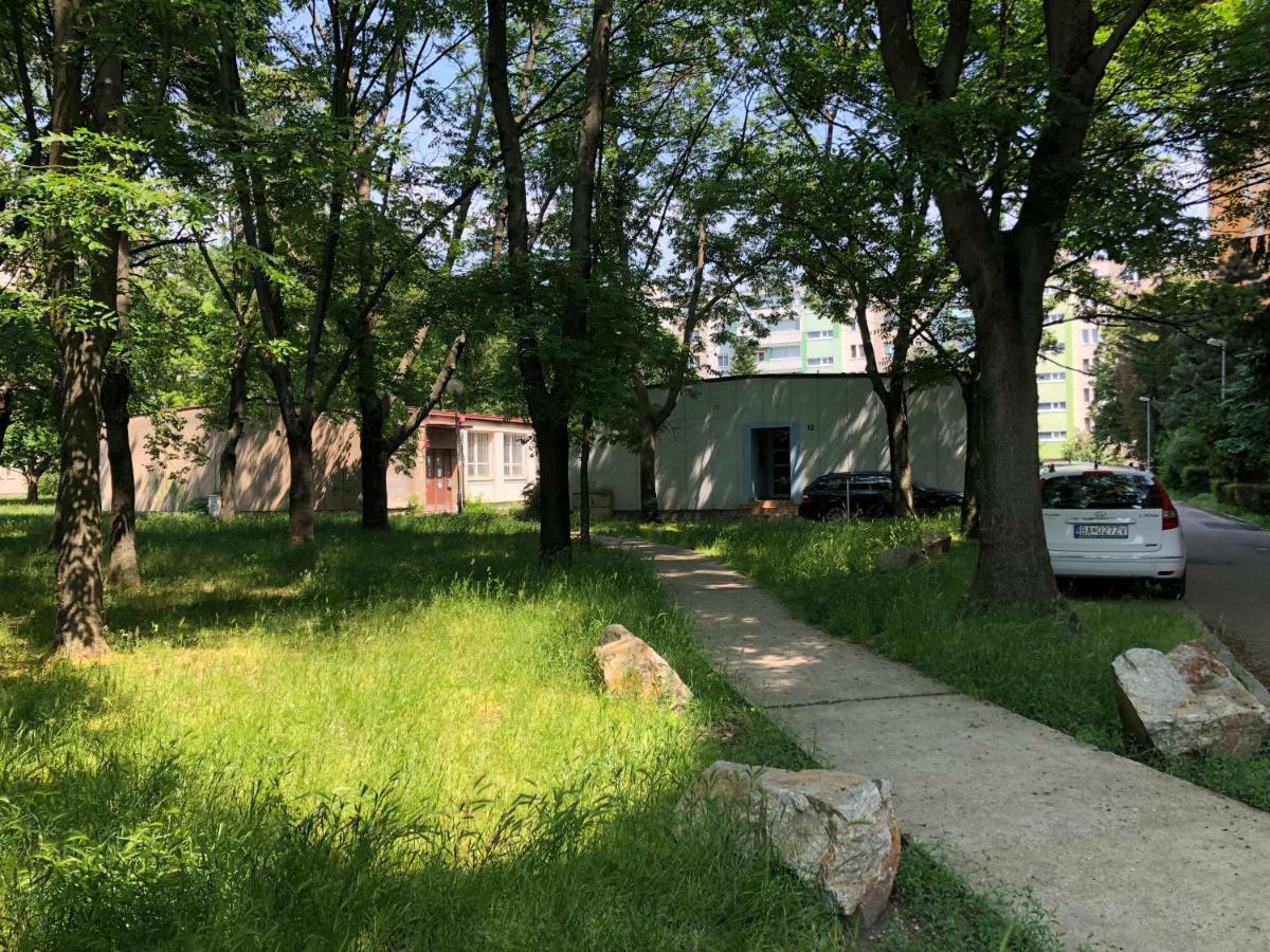 Moonstreet Apartments Братислава Екстериор снимка